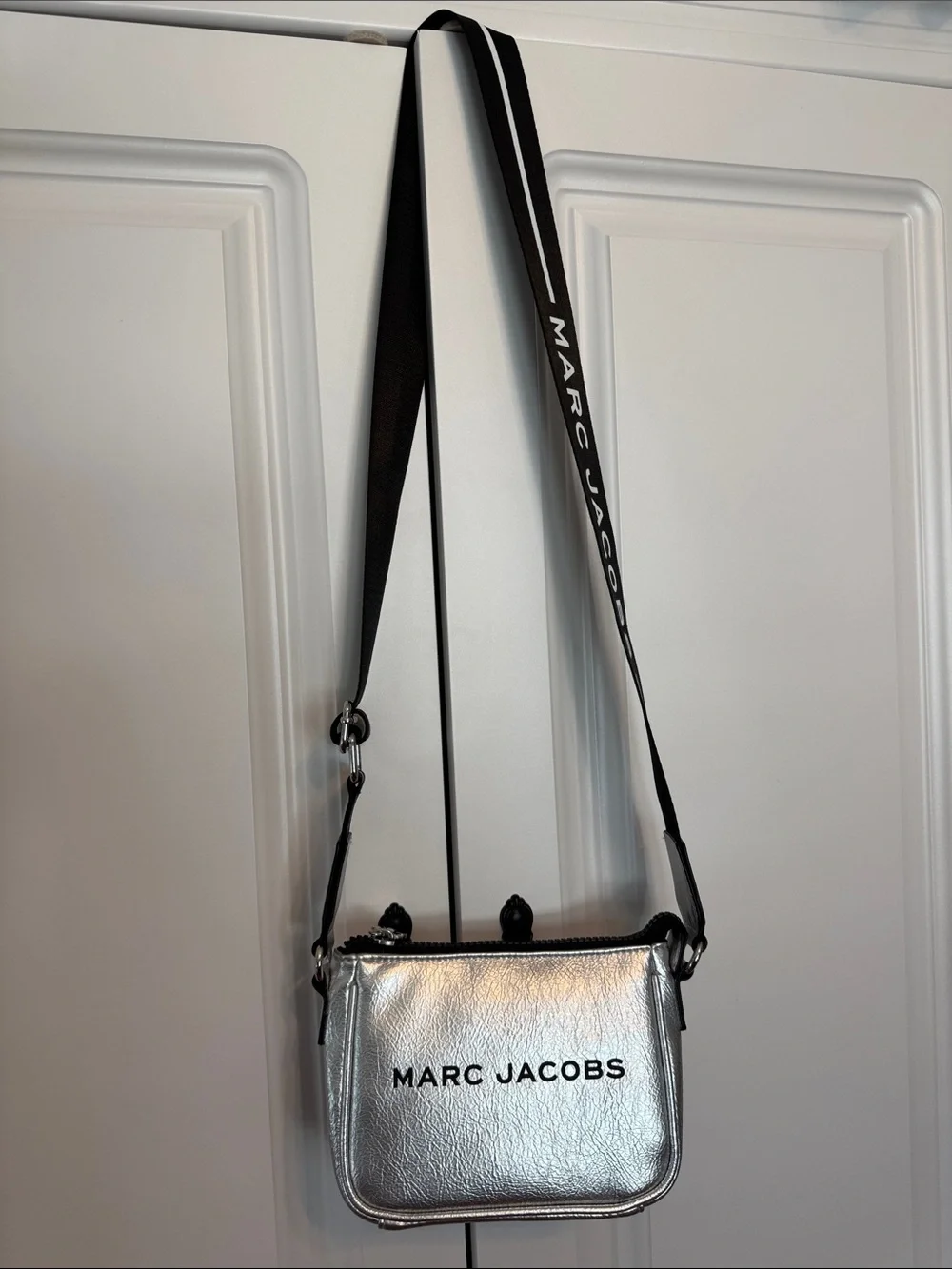 Marc Jacobs Logo Crossbody Bag - Picture 9 of 9